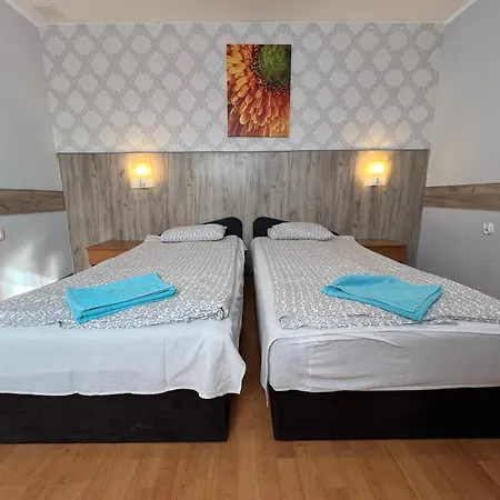 Grodzki 3*